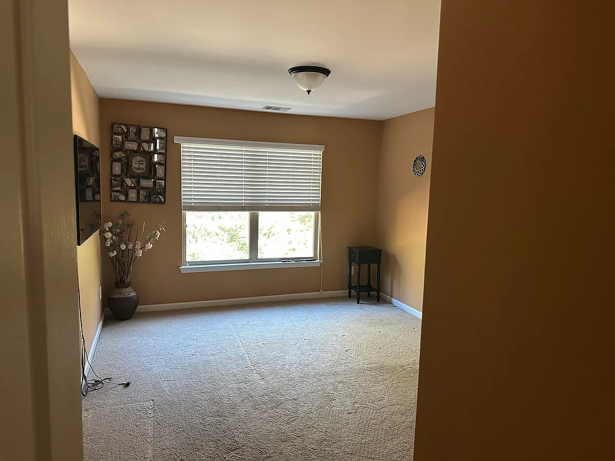 Building Photo - 655 Highbranch Cir