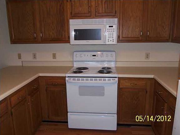 4th image of 8288 Covewood Ln #0