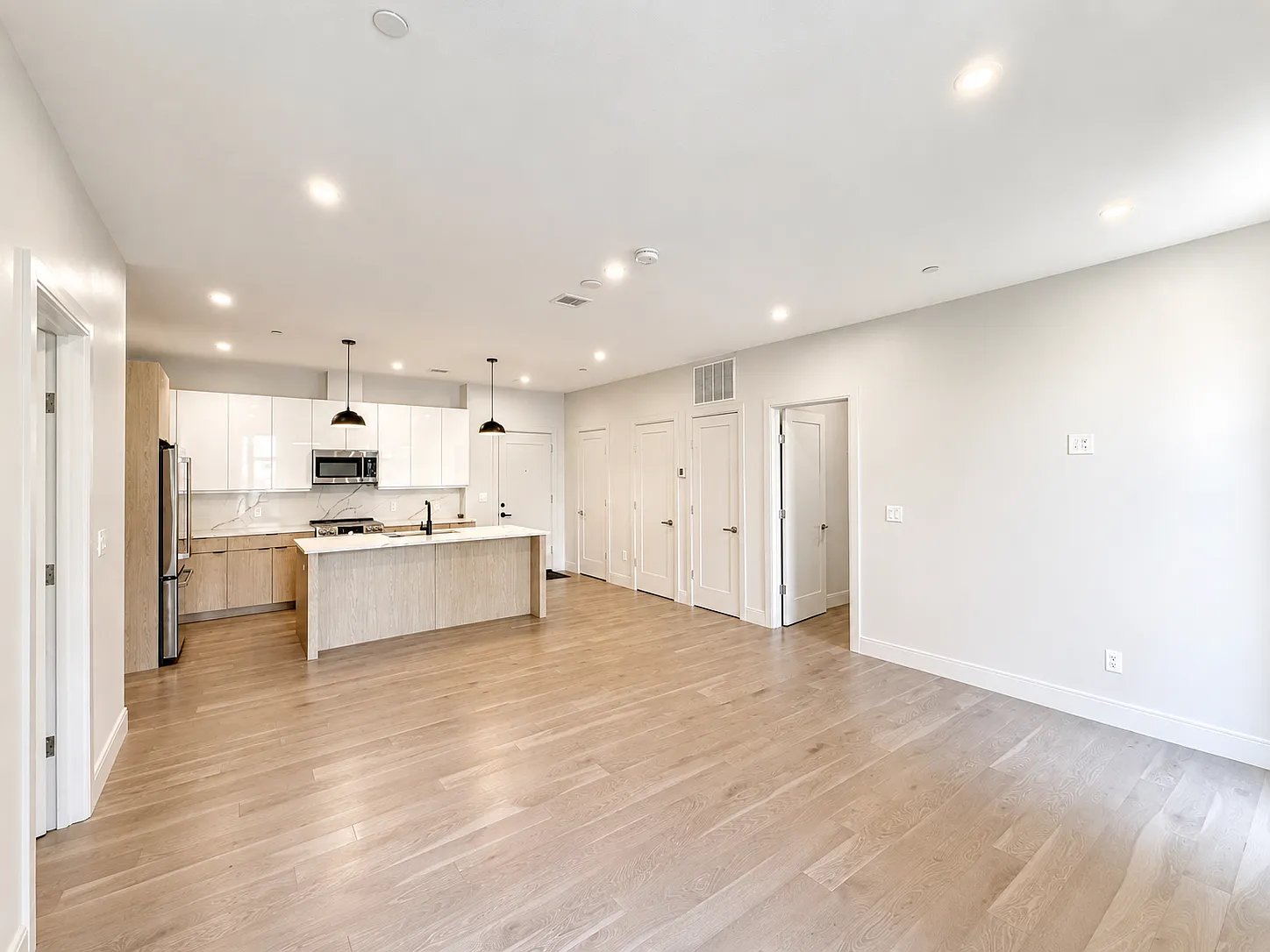 2 bed, 1288 sqft, $3,800 — Photo 4