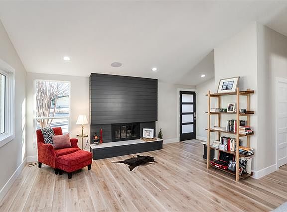 5th image of 1501 Melrose Cir