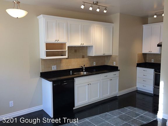 5th image of 3201 Gough St APT 304