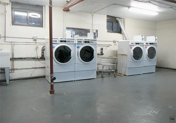 Rented by DSA Realty | media 31