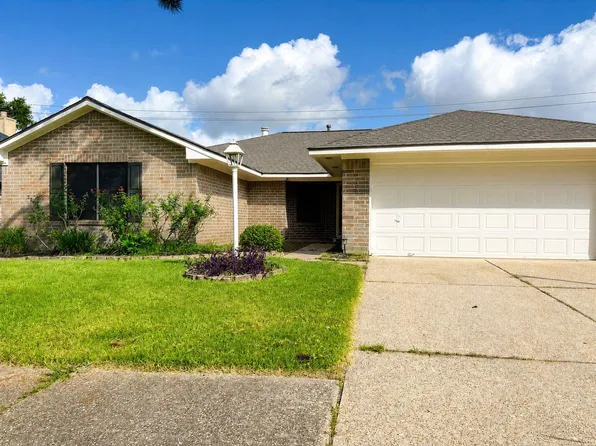 2138 Tower Bridge Rd, Pearland, TX 77581