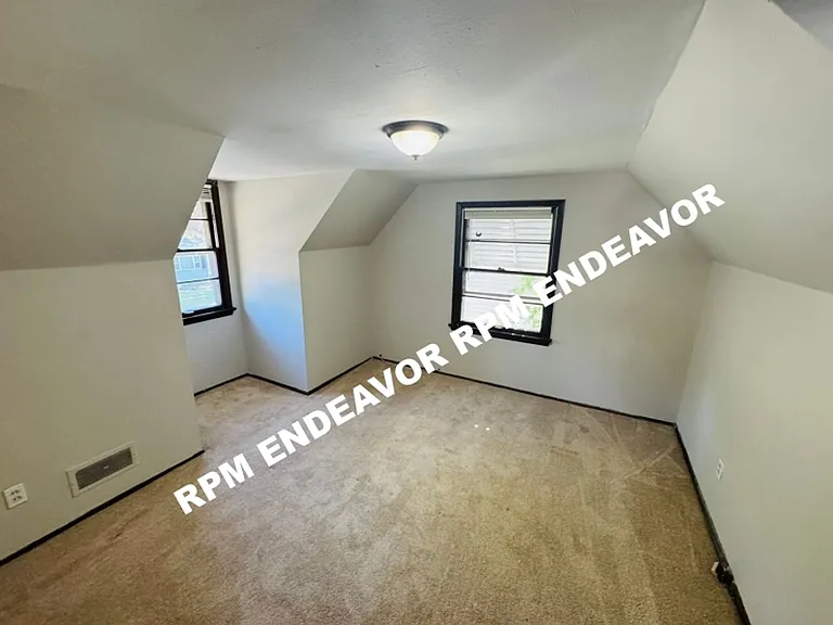 1172 June Ave — Photo 13