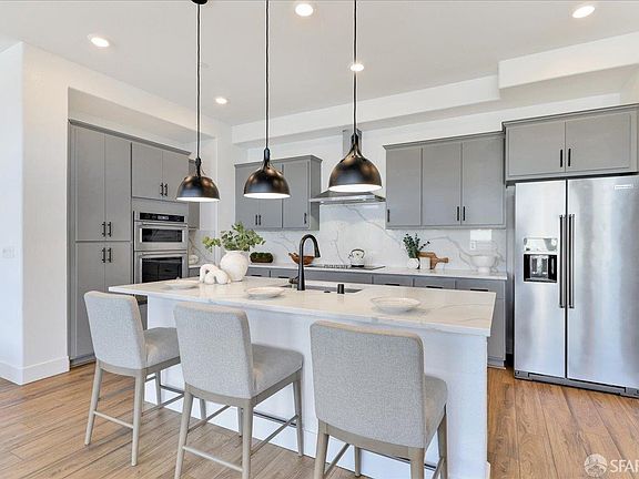 4th image of 210 Waters Park Cir #204