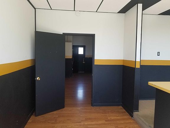 3rd image of 200 Rossi Ave #200