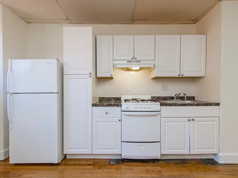 Juniper Place — Photo 34