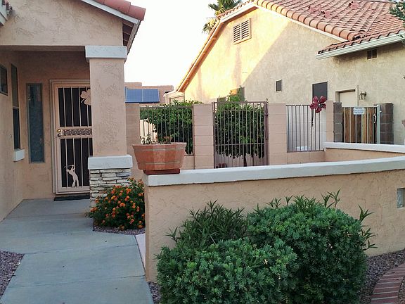 3rd image of 17866 W Spencer Dr