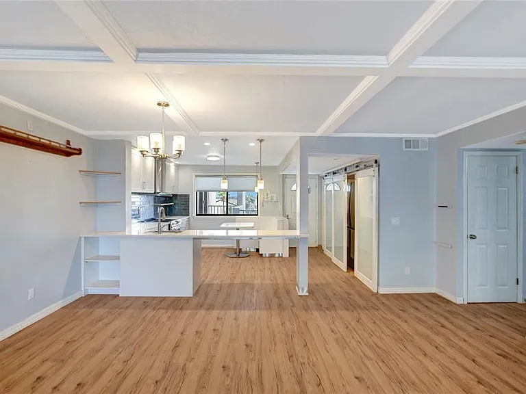 1581 Gulf Blvd #302N — Photo 13