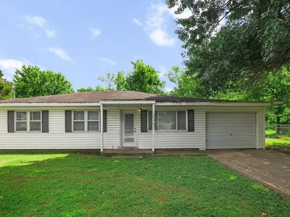 2227 W Hatfield St, Fayetteville, AR 72703