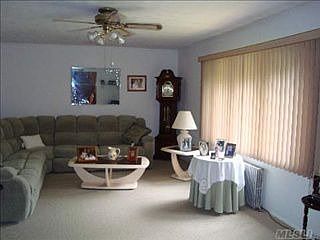 3rd image of 21 Perkins Ct