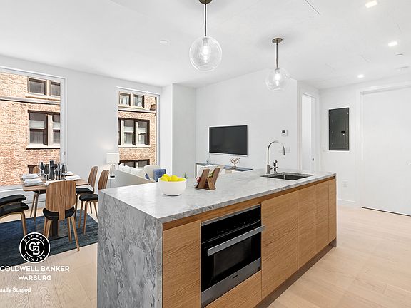 3rd image of 215 W 28th St APT 7B