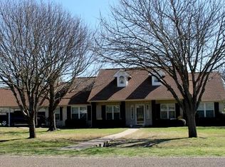 404 Desert, Waxahachie, TX 75165