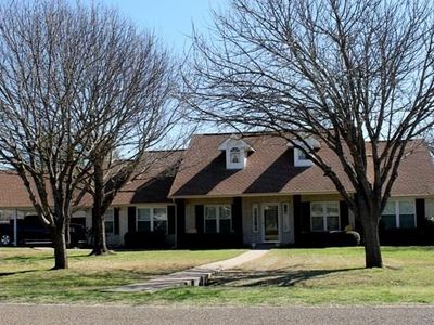 404 Desert, Waxahachie, TX, 75165