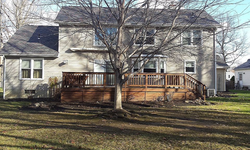 2nd image of 741 Lanark Ln
