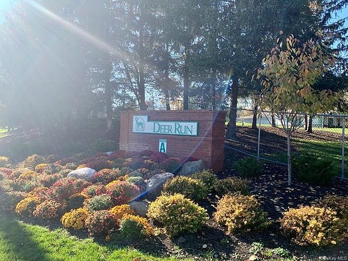 1st image of 139 Deer Court Dr