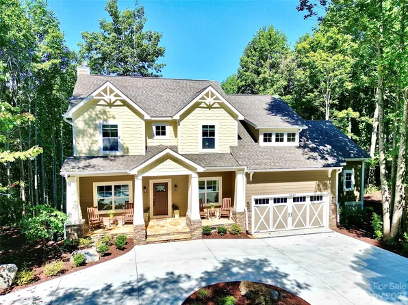 1041 Arcadia Falls Way, Black Mountain, NC 28711