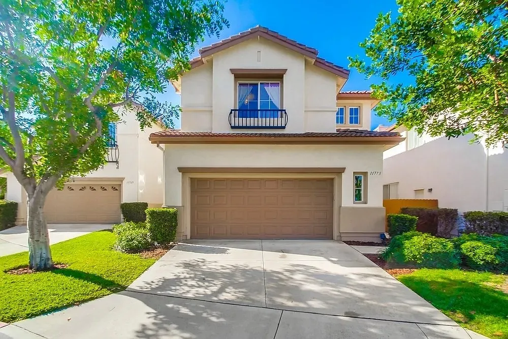5 bed, 2322 sqft, $4,699 — Photo 1