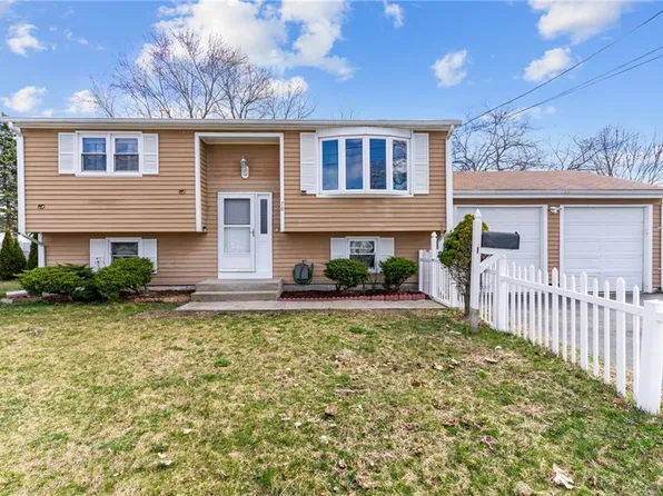 78 Majestic Ave, Warwick, RI 02888