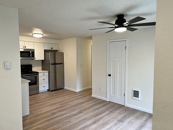 5th image of 836 Soroya Dr SW