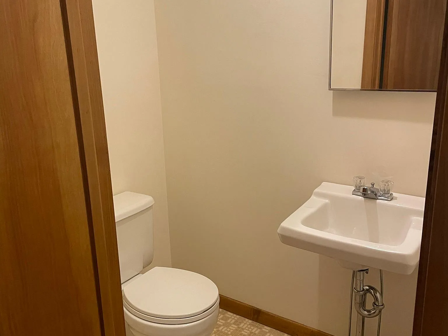 2 bed, 1.5 bath, $1,100 — Photo 3