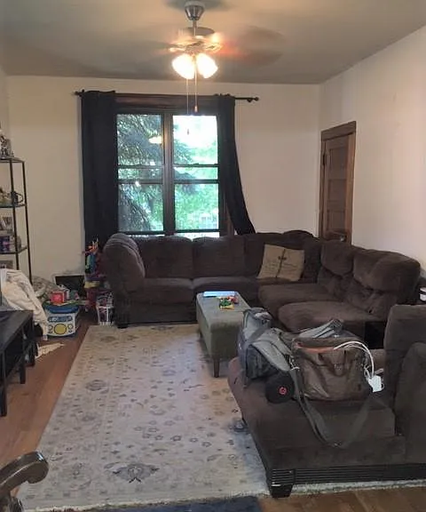 2200 W Berteau Ave #1 — Photo 2