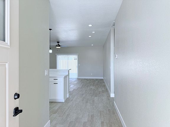 4th image of 2201 E Hayden Way