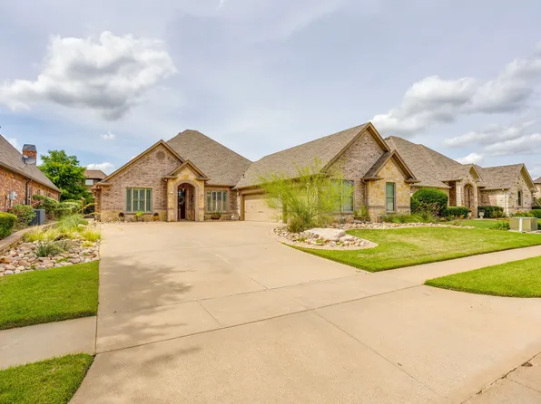 2318 Vienna Dr, Granbury, TX 76048