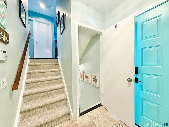 3rd image of 122 Sunrise Hill Road #122