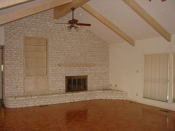 2nd image of 2103 Westridge Cir