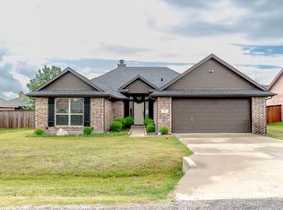 103 Palomino Dr, Palmer, TX 75152