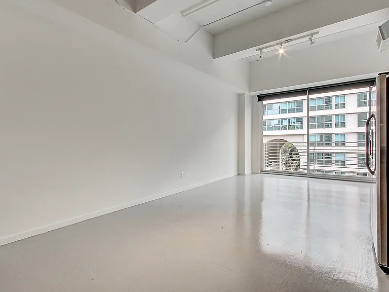 Packard Lofts — Photo 45