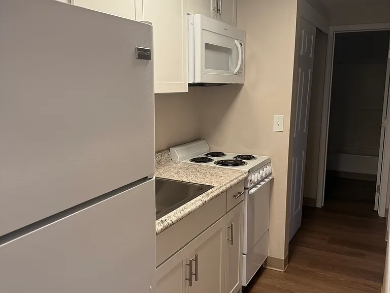 105 Anoka Ave #12 — Photo 1