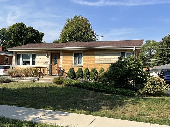 3rd image of 702 N Eastwood Ave
