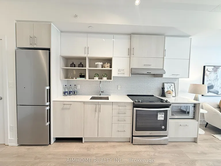 150 Fairview Mall Dr #504 — Photo 6