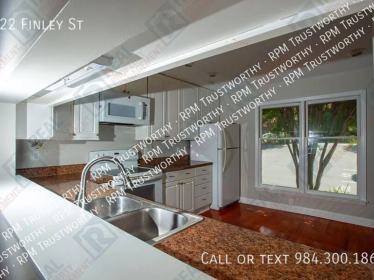 522 Finley St — Photo 16