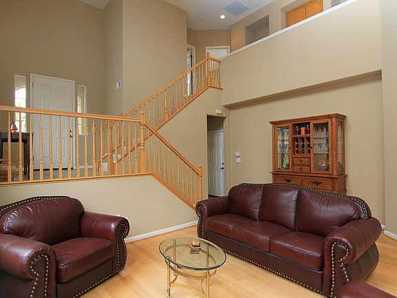 4th image of 53 Pelican Dr