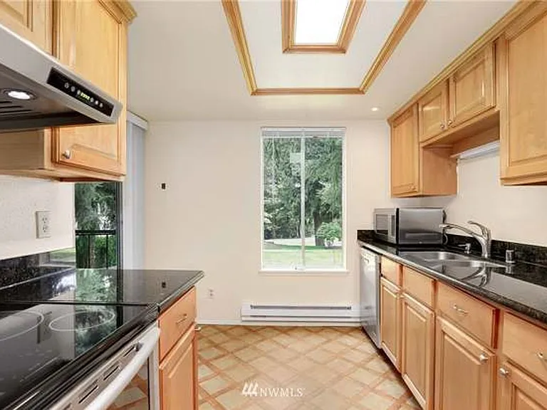 4635 W Lake Sammamish Pkwy SE #G201 — Photo 8