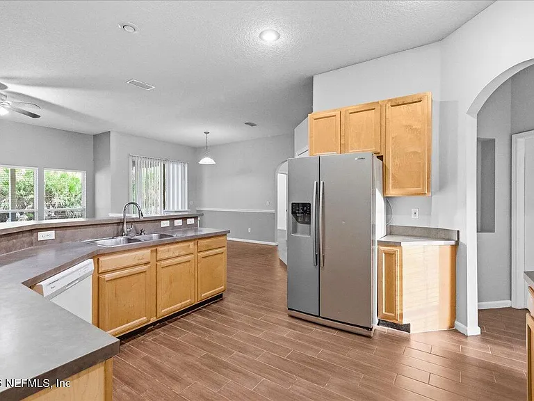 8871 Canopy Oaks Dr — Photo 48