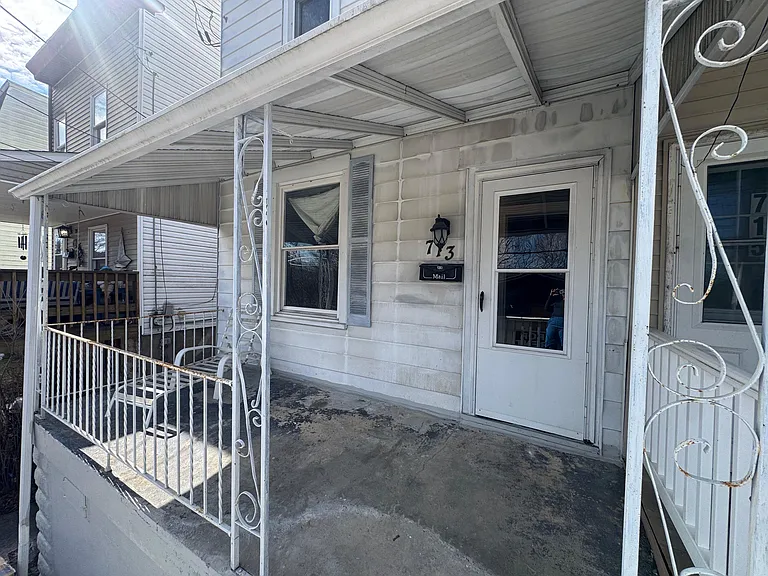 713 N 2nd St #5 — Photo 15