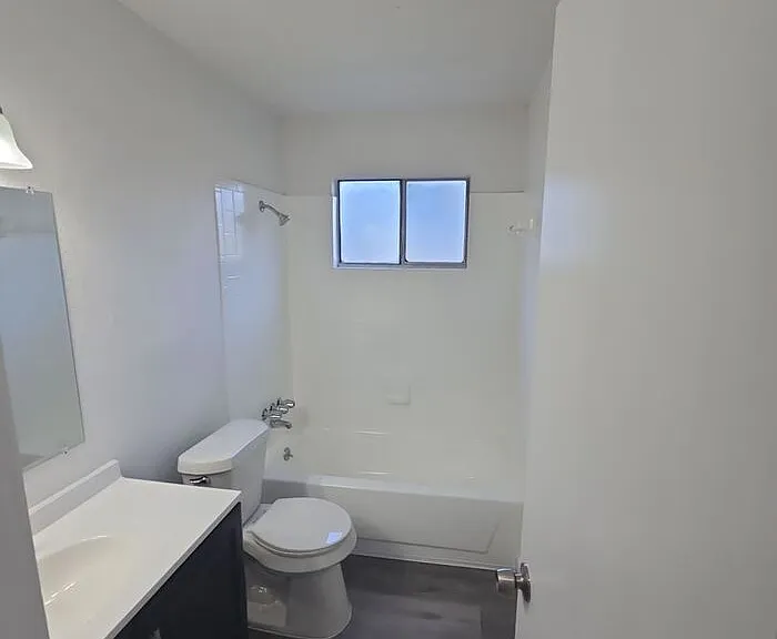 900 E Leslie Cir #A — Photo 10