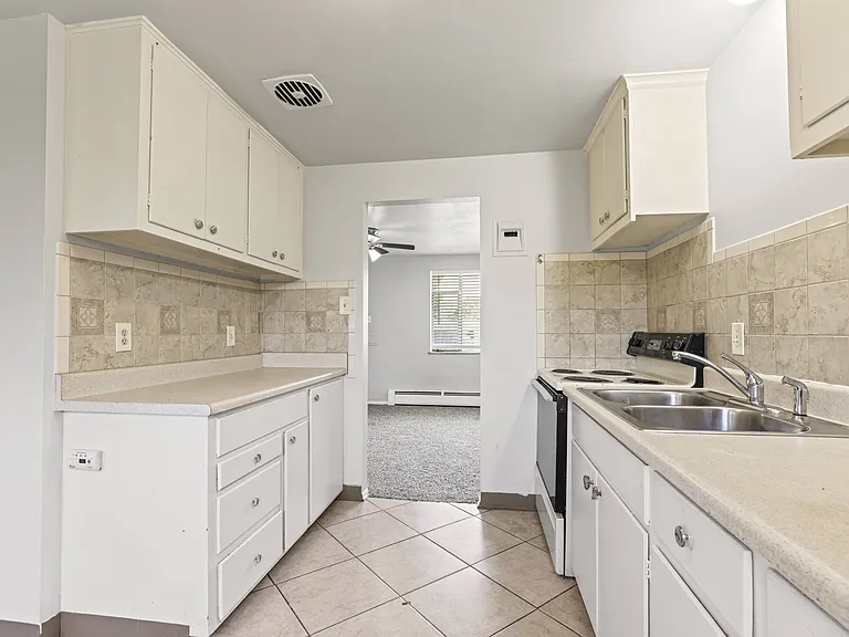 1213 Vance St — Photo 23
