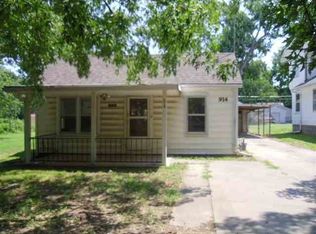 914 NE Forest Ave, Topeka, KS 66616