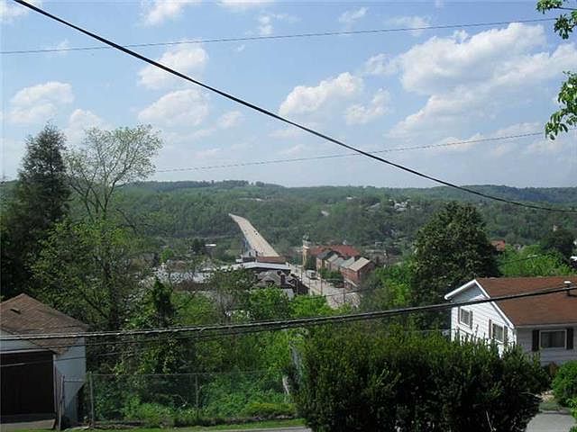 2nd image of 203 Locust St