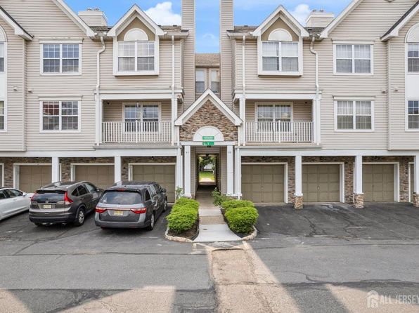 51 Inverness Dr