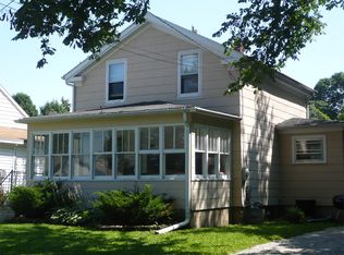 430 Cottage Row, Sycamore, IL 60178