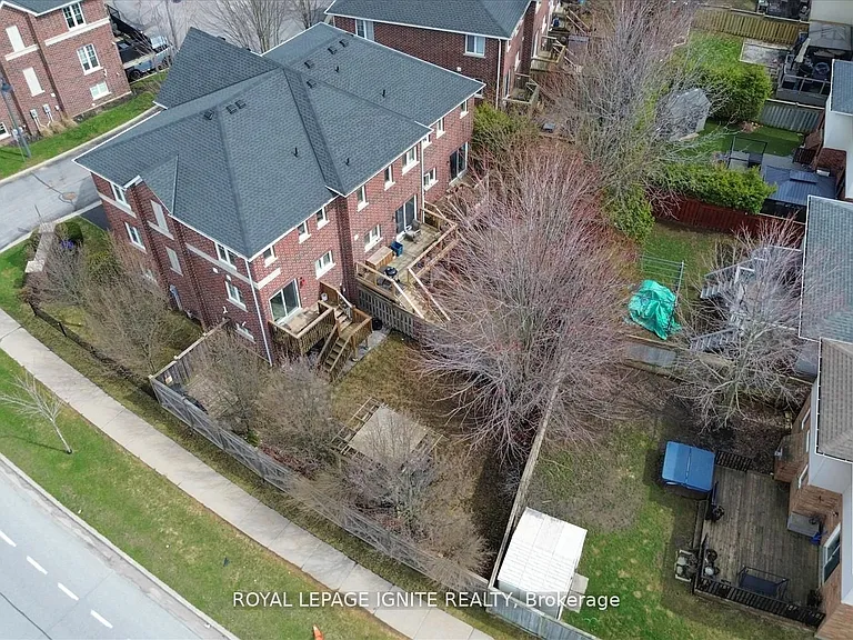 571 Longworth Ave #27 — Photo 32