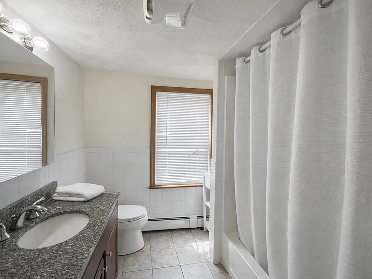 585 Somerville Ave #1 — Photo 10