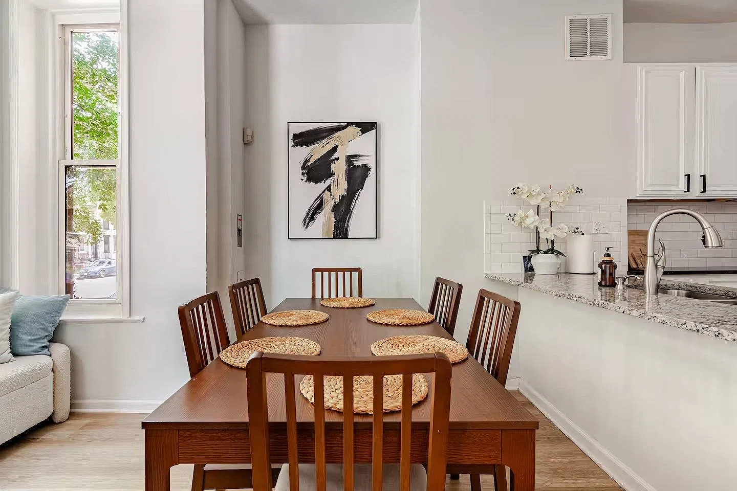 3 bed, $4,100 — Photo 3