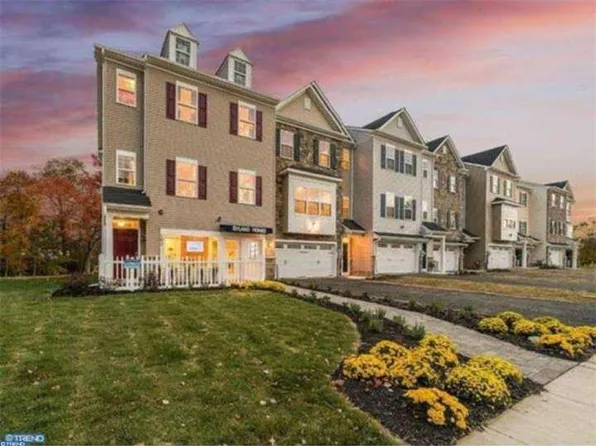 100 Carters Mill Rd, Feasterville Trevose, PA 19053